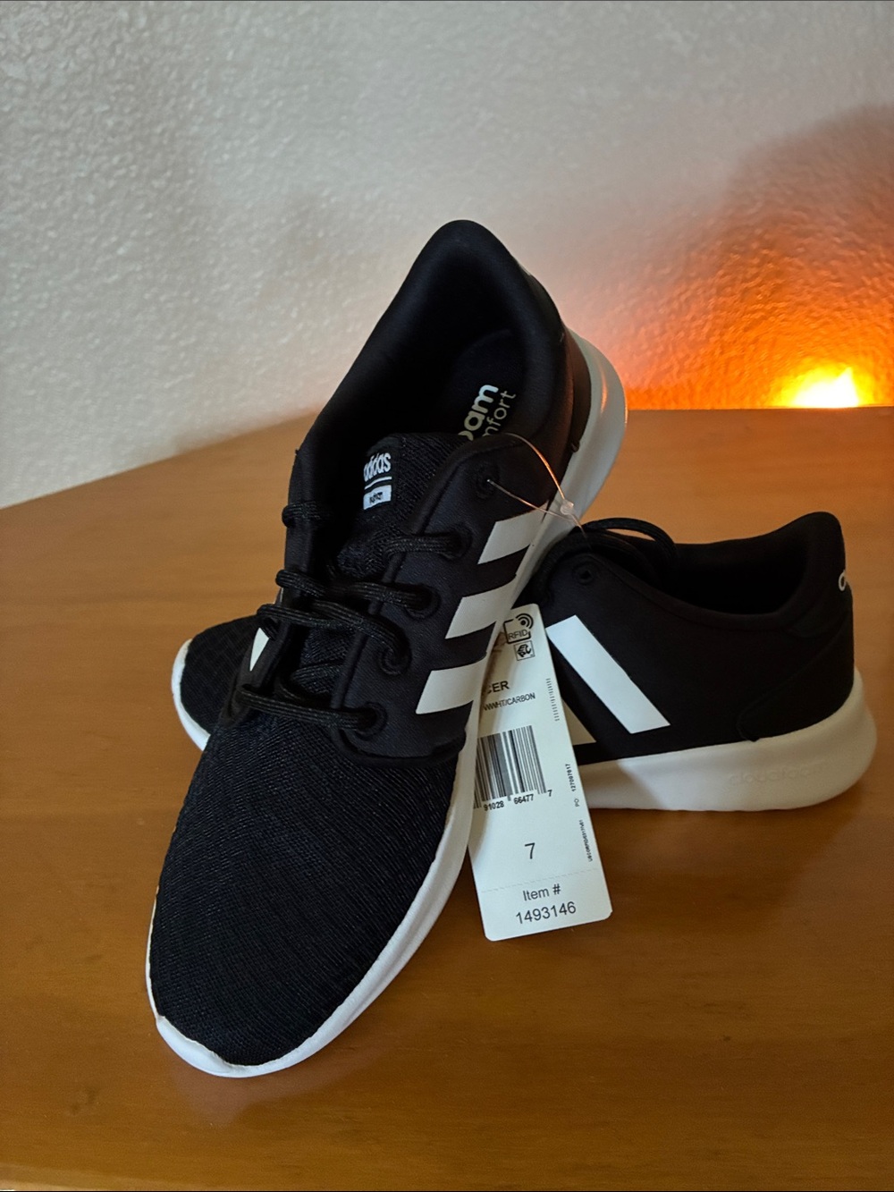 adidas women brand new Black & White Cloudfoam QT Racer Sneakers
